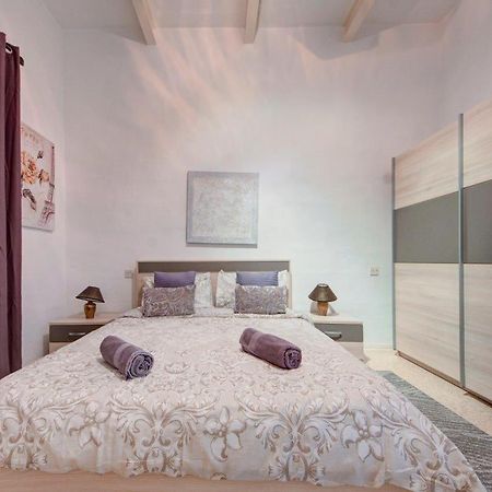Valletta 2 Bedroom Sleeps 6 Apartment Walking Distance To Centre And The Sea Extérieur photo