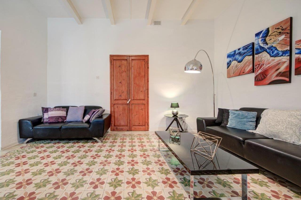 Valletta 2 Bedroom Sleeps 6 Apartment Walking Distance To Centre And The Sea Extérieur photo