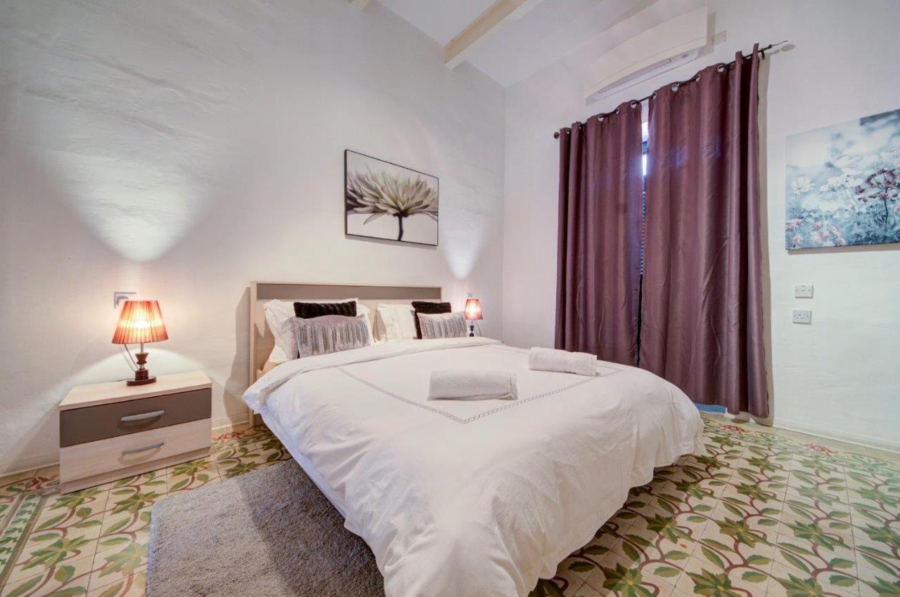Valletta 2 Bedroom Sleeps 6 Apartment Walking Distance To Centre And The Sea Extérieur photo
