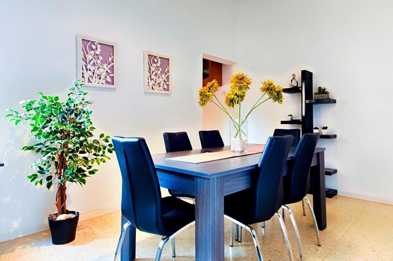 Valletta 2 Bedroom Sleeps 6 Apartment Walking Distance To Centre And The Sea Extérieur photo